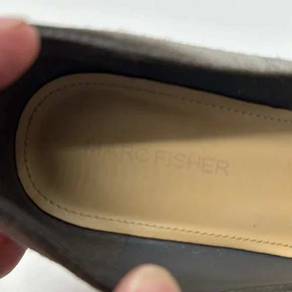 Marc Fisher Gray Pointy Suede Heels Size 7.5 MCH5808G - Picture 7 of 8